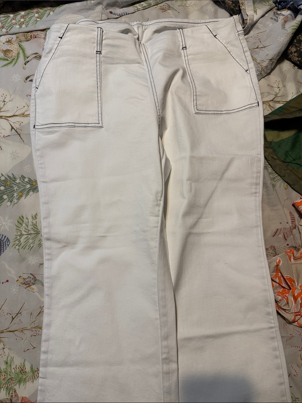 Belle by Kim Gravel White Straight-Leg Jeans with Contrast Stitching